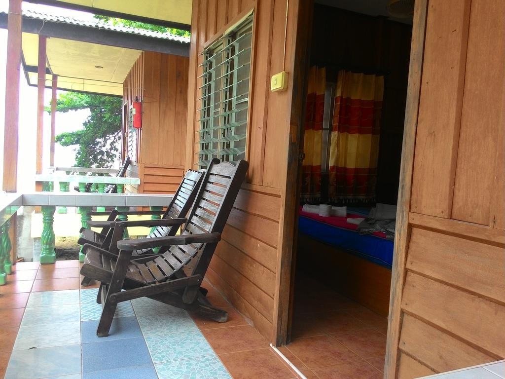Blue Lotus Resort Baan Tai Quarto foto